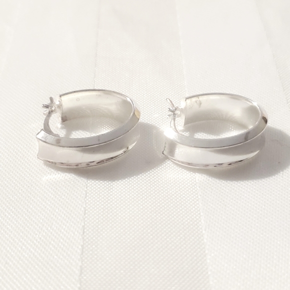 JCM 925 Sterling Silver wide Hoop Hoops Earrings - Picture 4 of 9